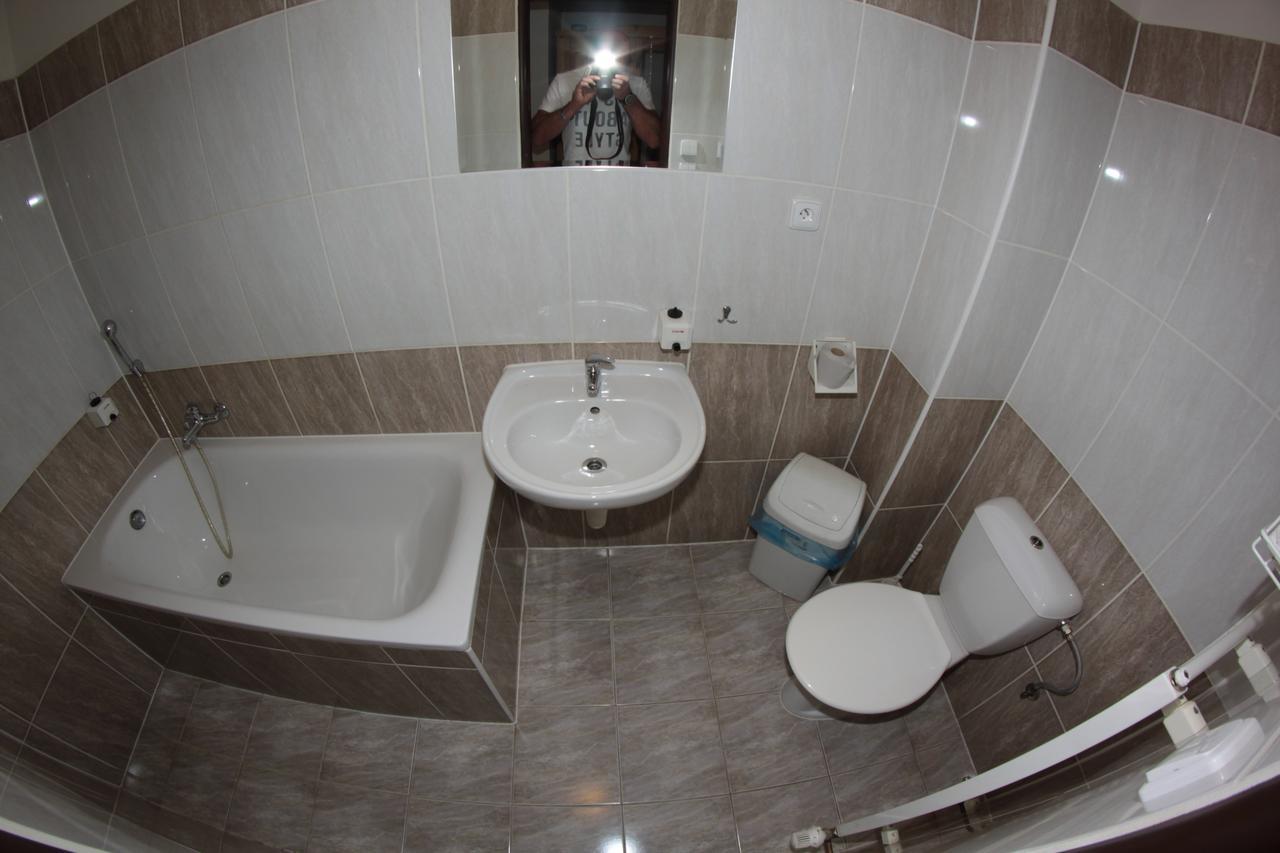 Hotel Kralovsky Dvur Hořice Kültér fotó